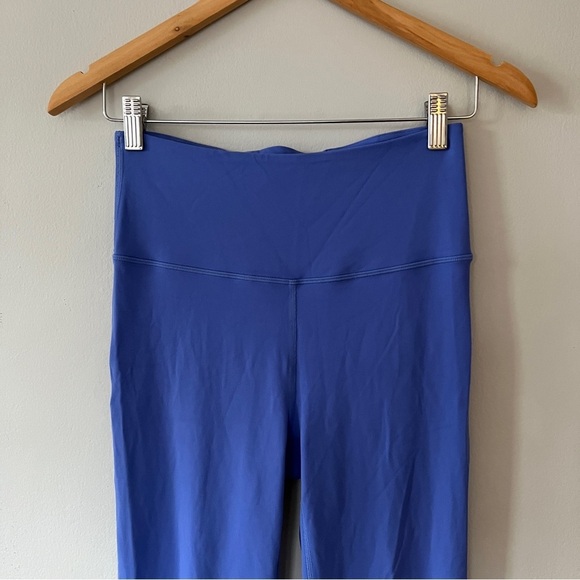 Lululemon Groove Yoga Pants Size 6 in Periwinkle - Picture 3 of 6